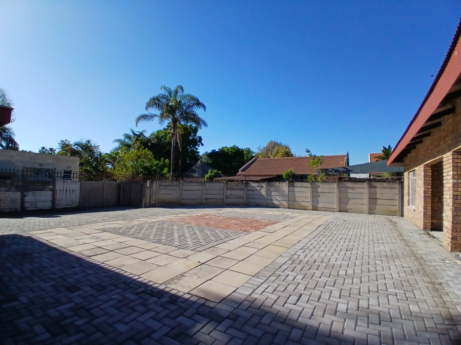 Commercial Property for Sale in Bodorp North West